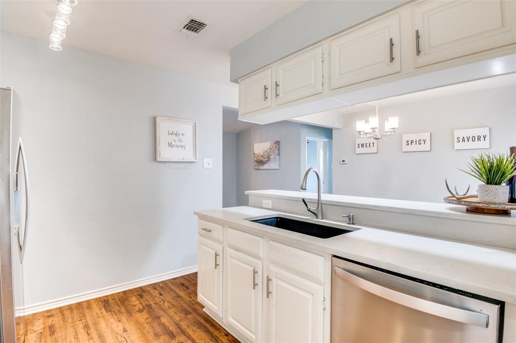 Shadowood Trail Condo - Residential