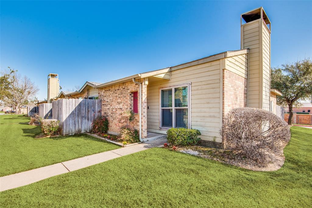 Shadowood Trail Condo - Residential