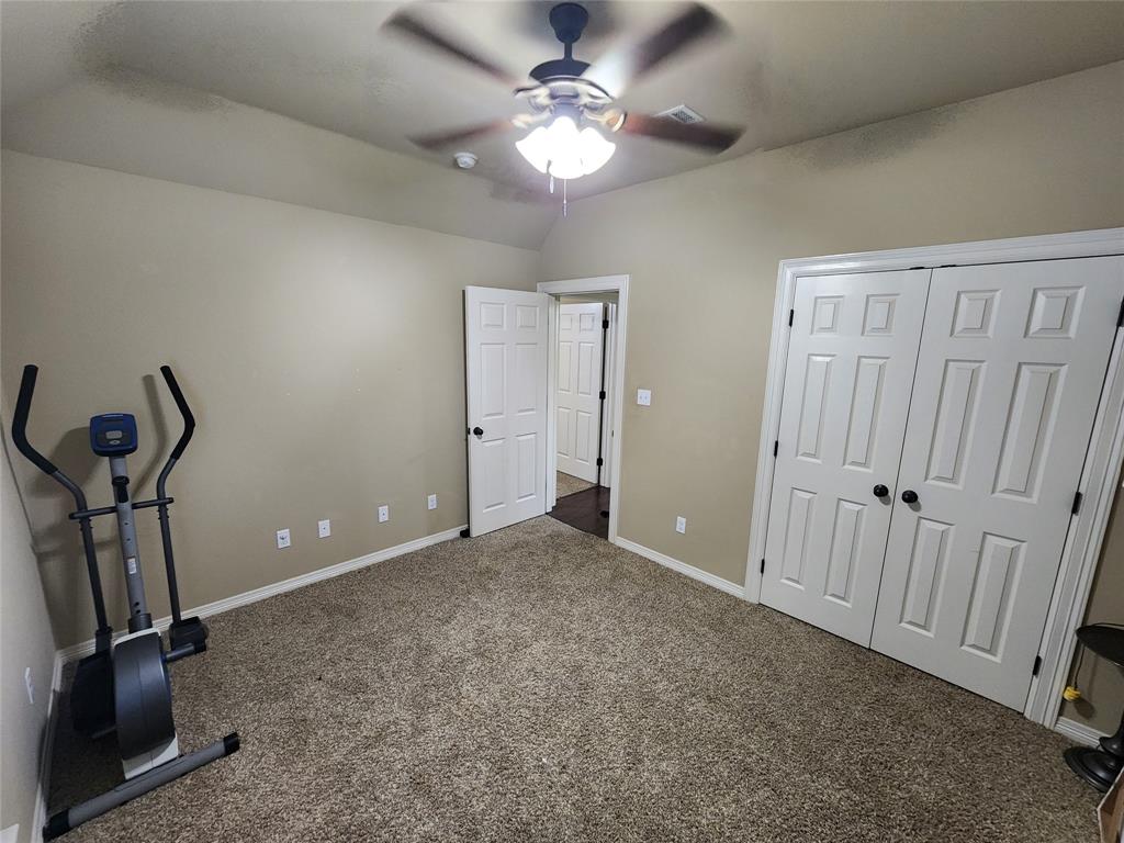 Wool Worth Oaks - Residential