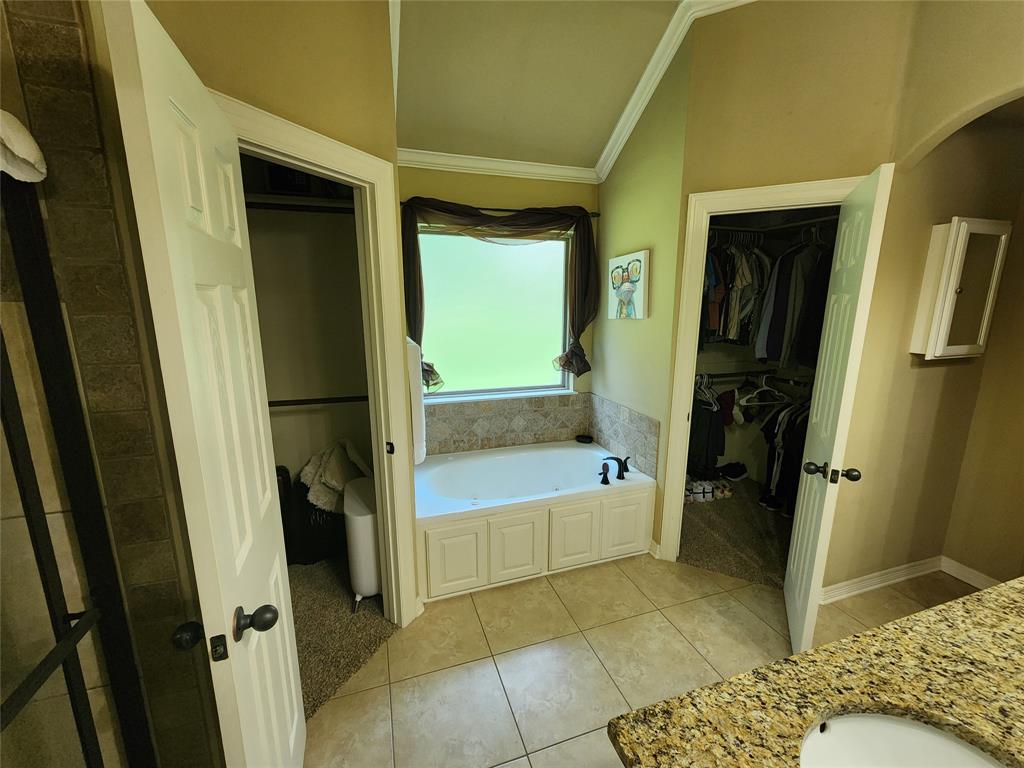 Wool Worth Oaks - Residential