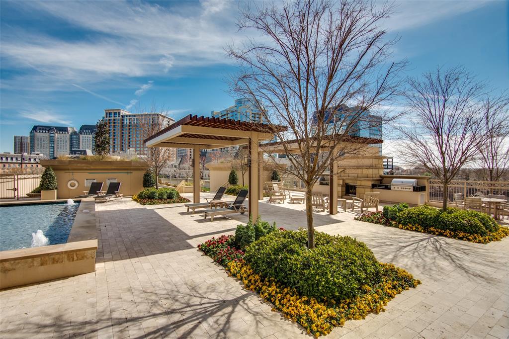 Stoneleigh Residences - Residential