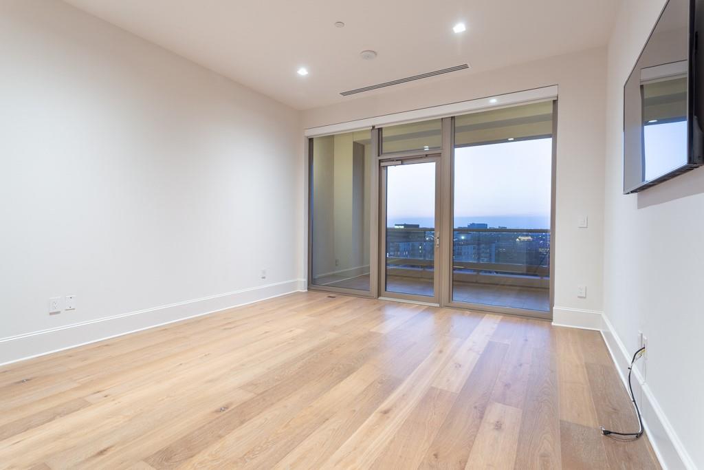 Stoneleigh Residences - Residential