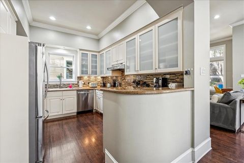 Tiny photo for 2618 Thomas Avenue, Dallas, TX 75204 (MLS # 21168322)