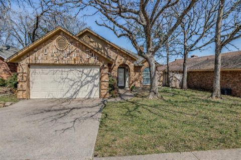 4905 Arborgate Drive Arlington TX 76017
