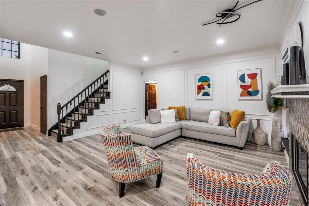 1007 Merribrook Lane