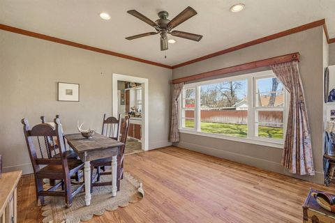 Tiny photo for 724 S Texas Street, De Leon, TX 76444 (MLS # 21210214)