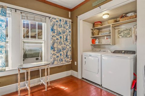 Tiny photo for 724 S Texas Street, De Leon, TX 76444 (MLS # 21210214)