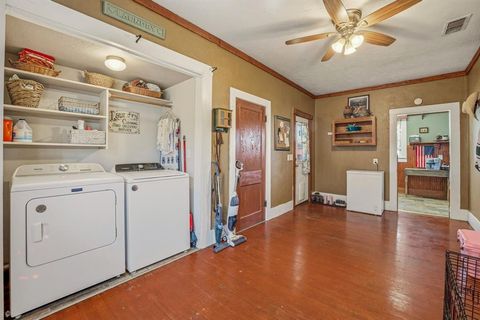 Tiny photo for 724 S Texas Street, De Leon, TX 76444 (MLS # 21210214)