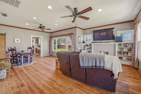 Tiny photo for 724 S Texas Street, De Leon, TX 76444 (MLS # 21210214)