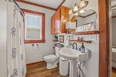 Tiny photo for 724 S Texas Street, De Leon, TX 76444 (MLS # 21210214)