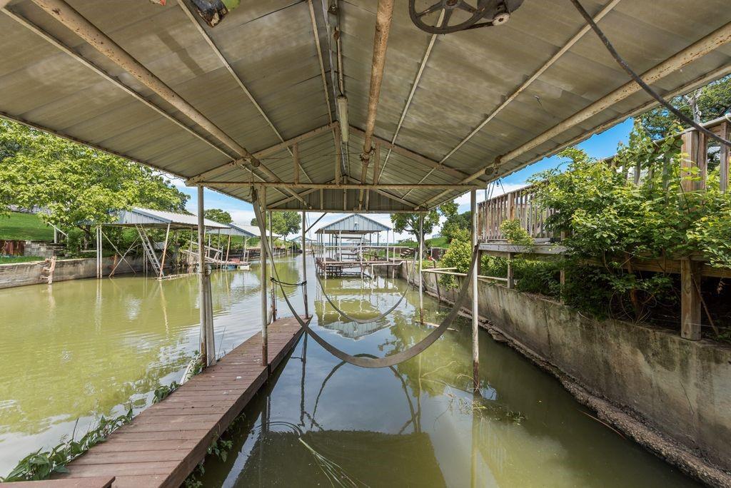 1016 Shoreline Drive