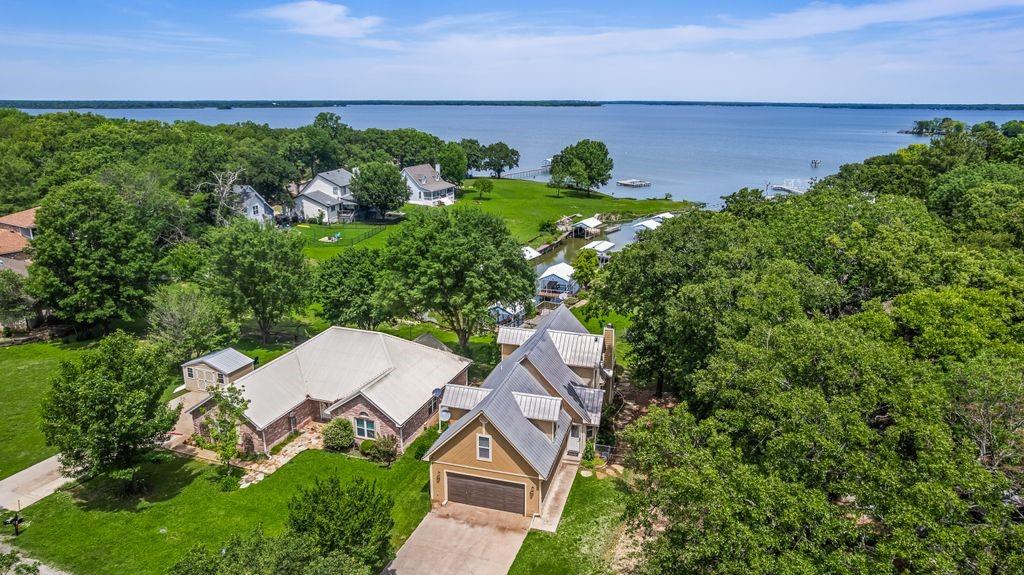 1016 Shoreline Drive