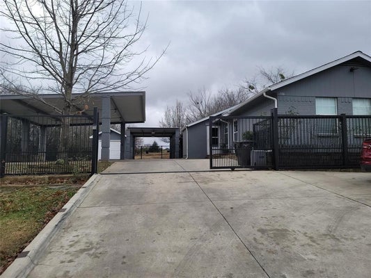 1316 BLODGETT AVE, FORT WORTH, TX 76115 - Image feb13d51f0e97f2decff7c33aee2021d/2643809401