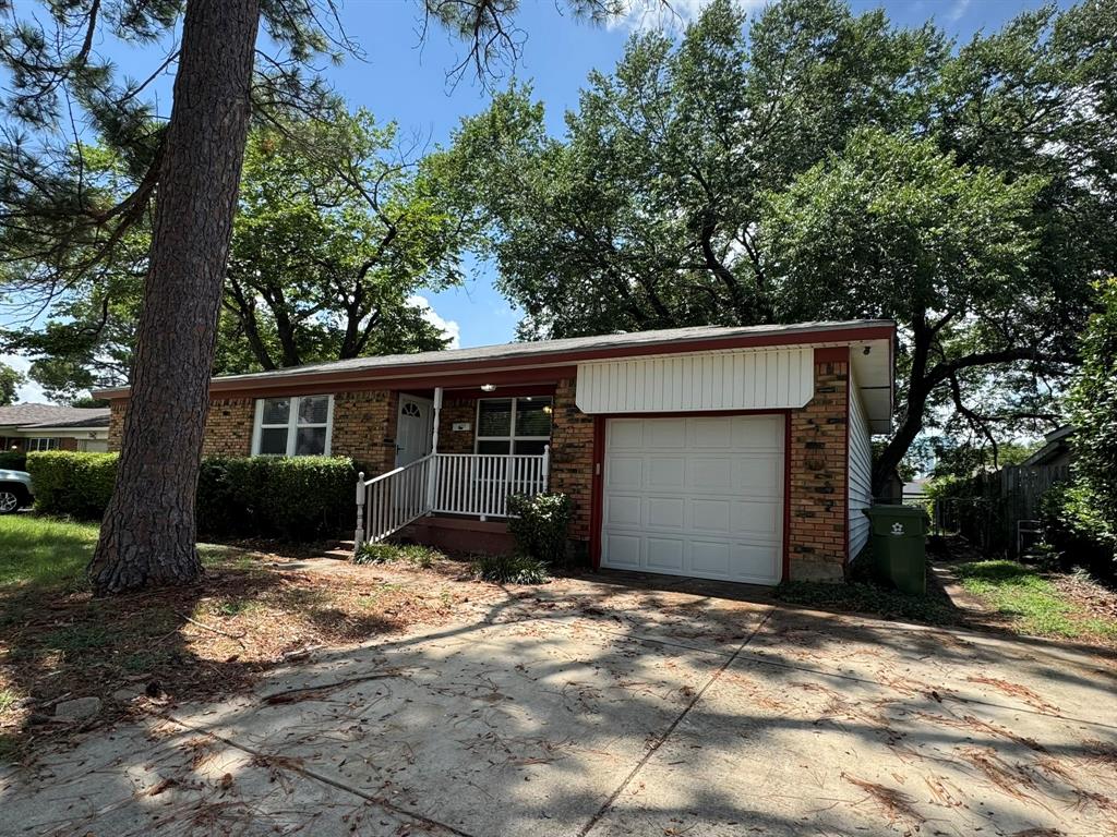 1221 Simpson Drive