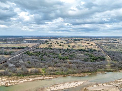 A home in Mineral Wells