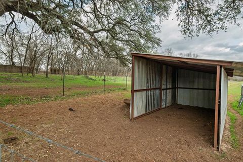 A home in Mineral Wells