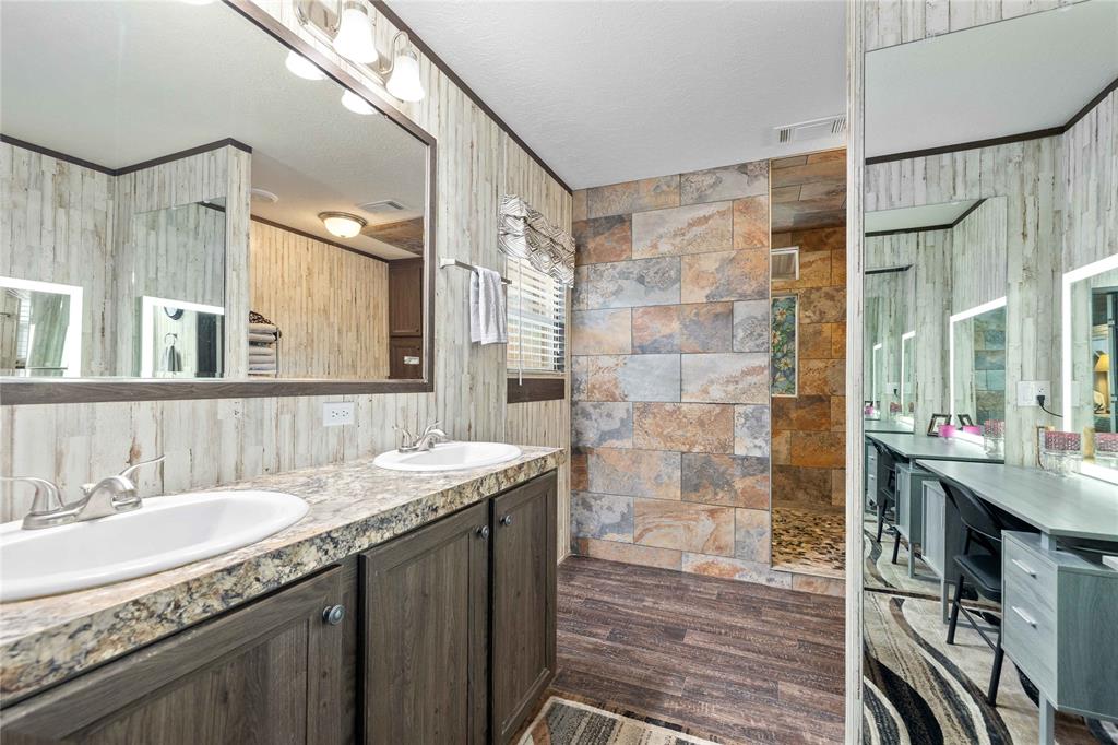 KERR COUNTY SCHOOL LAND - Residential