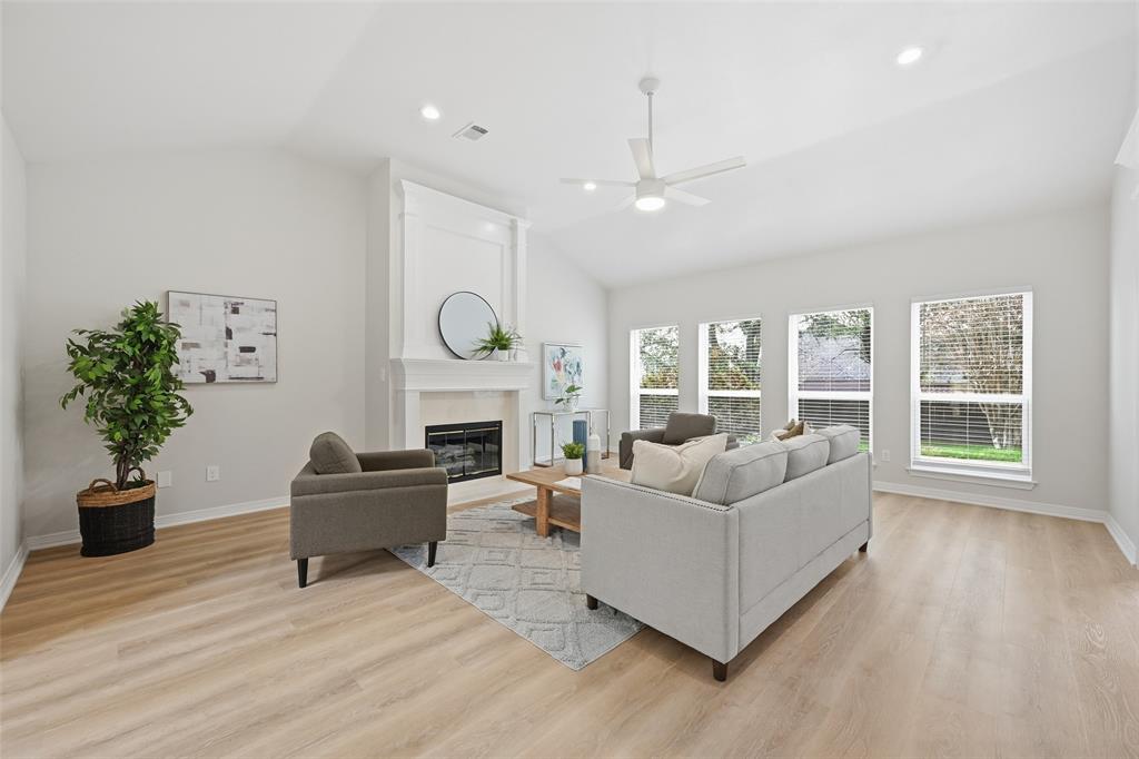 2105 W Crawford Street