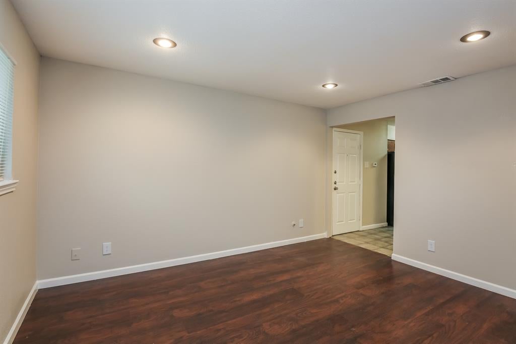 Photo of 7640 Ryanridge Drive, Dallas, TX 75232 (MLS # 21392152)