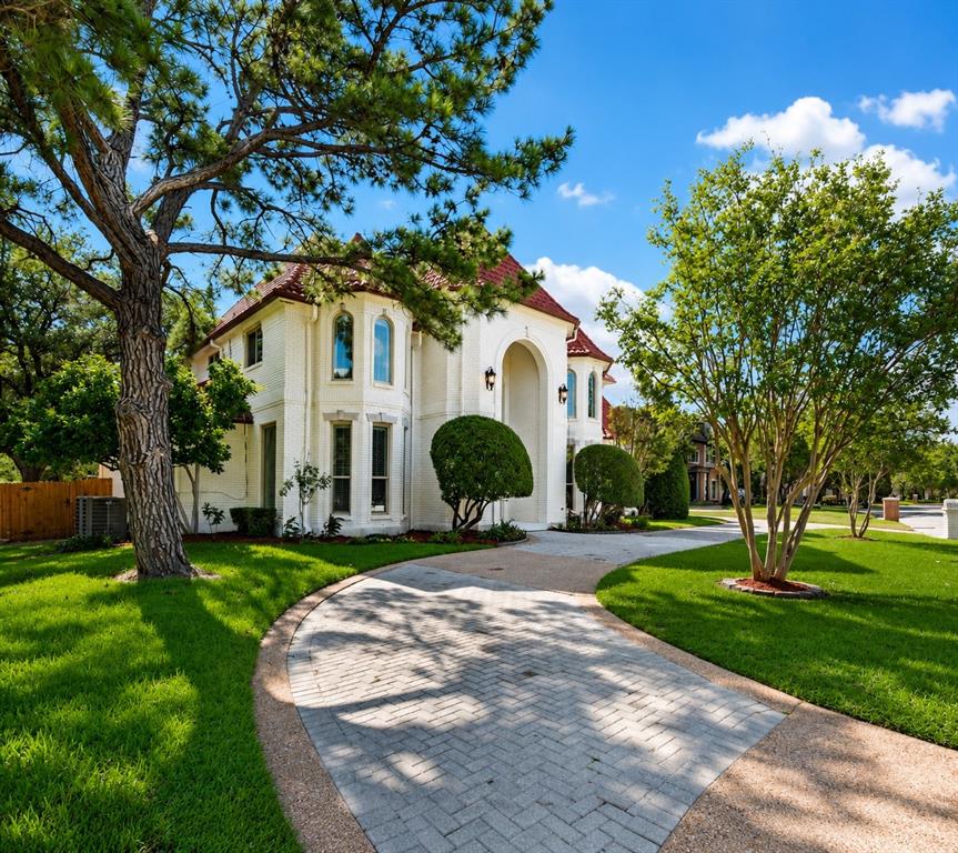 4512 Alexandra Drive