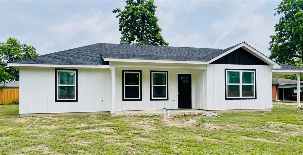 Photo of 251 E Fort Worth Avenue, Cooper, TX 75432 (MLS # 21245064)