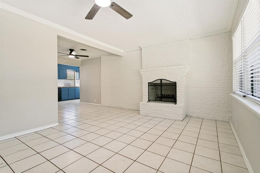 2952 Lavita Lane