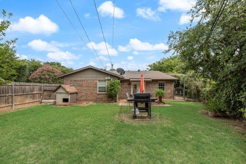 Tiny photo for 117 Myrtle Court, Hurst, TX 76053 (MLS # 21336958)