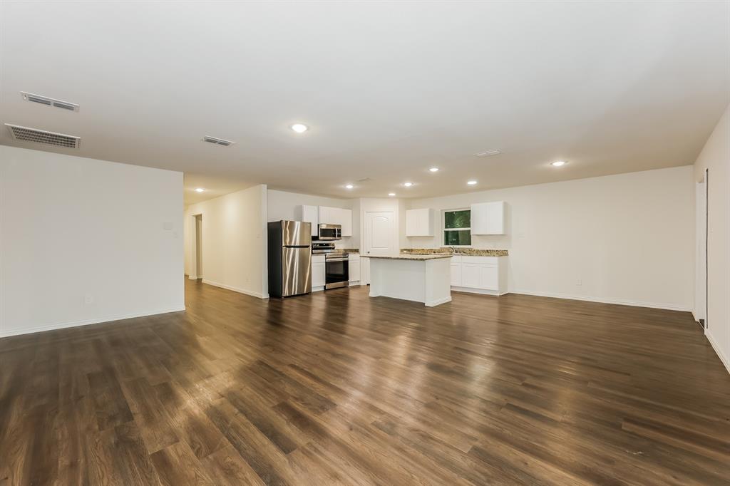 313 Bounding Main Street