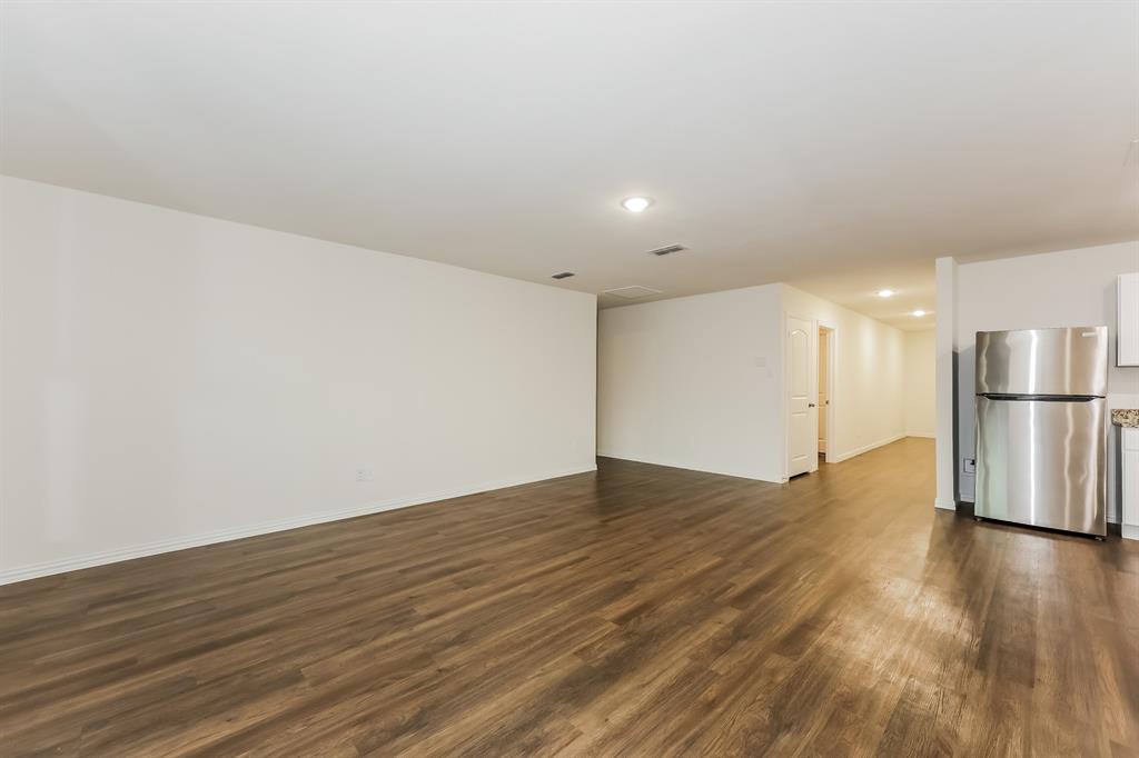 313 Bounding Main Street