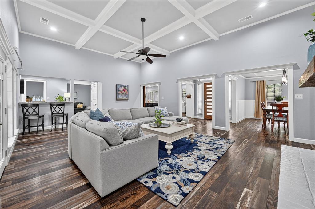 200 Cross Timbers Drive