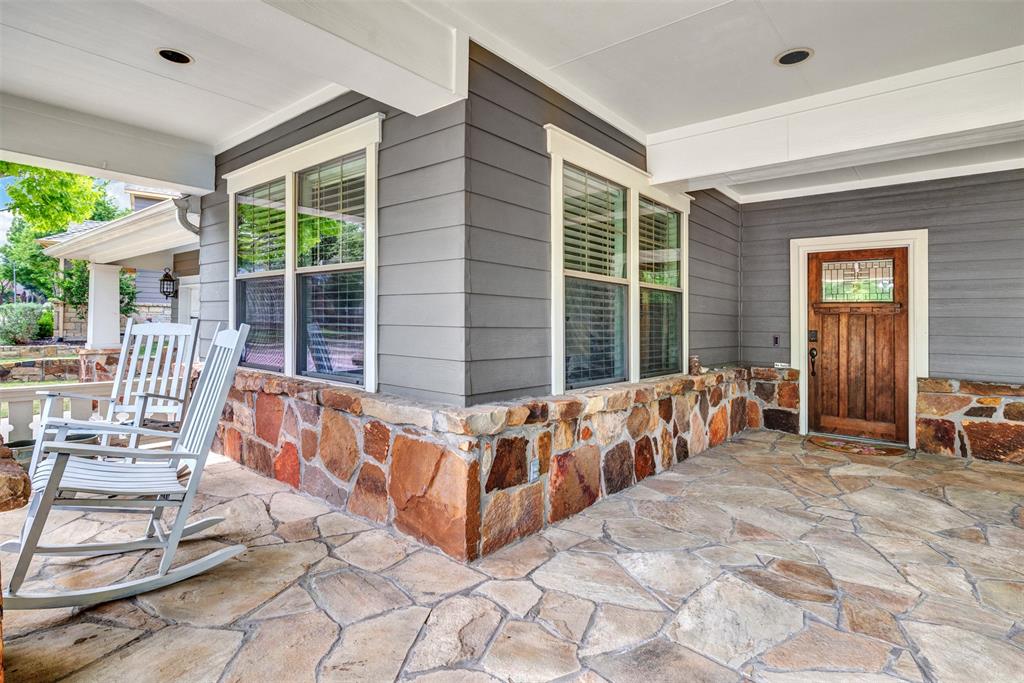 1118 Philip Drive