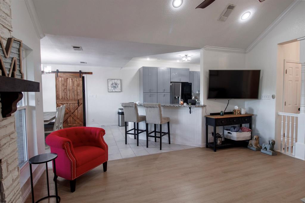 Lakeway Crossing - Residential