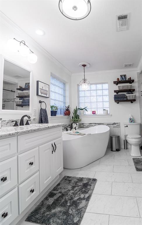 Lakeway Crossing - Residential