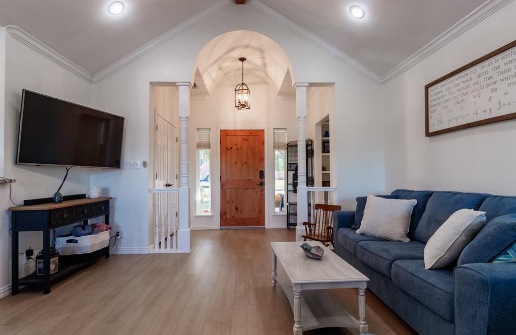 Lakeway Crossing - Residential