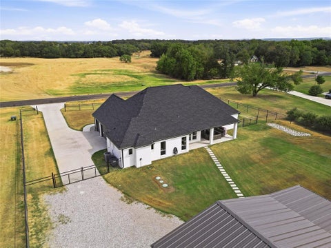 Tiny photo for 1135 Paradise Parkway, Poolville, TX 76487 (MLS # 21396054)