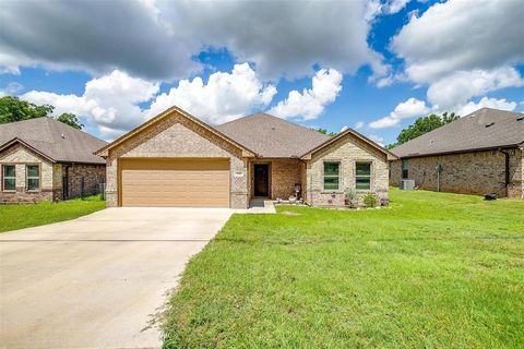 505 N Avenue E Springtown TX 76082