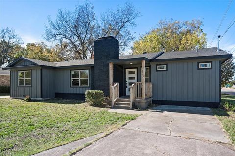 A home in DeSoto