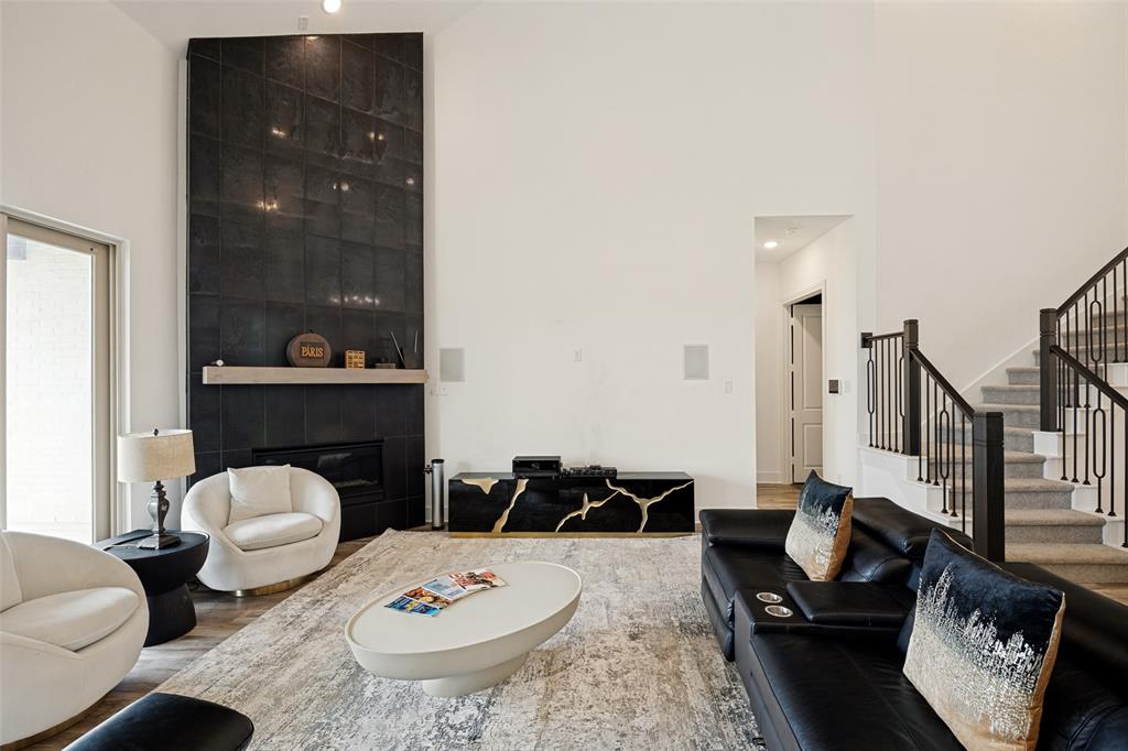 2717 Oak Blossom Drive