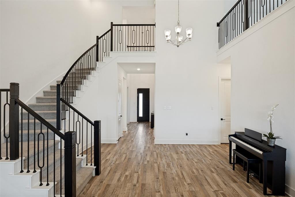 2717 Oak Blossom Drive