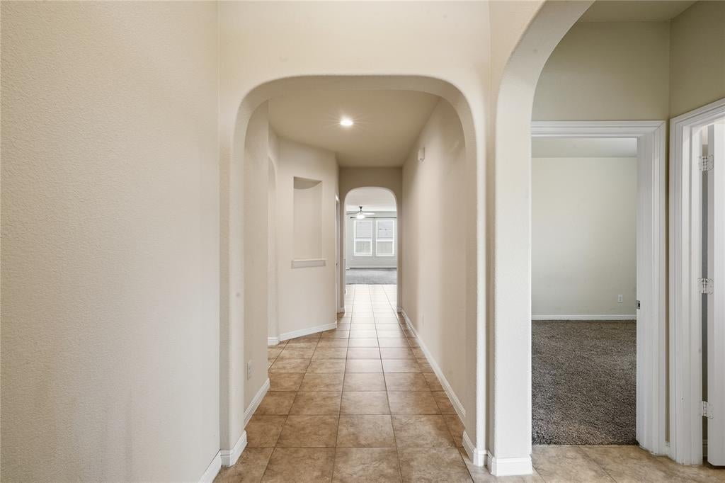Photo of 560 Pendennis Drive, Saginaw, TX 76131 (MLS # 21391787)