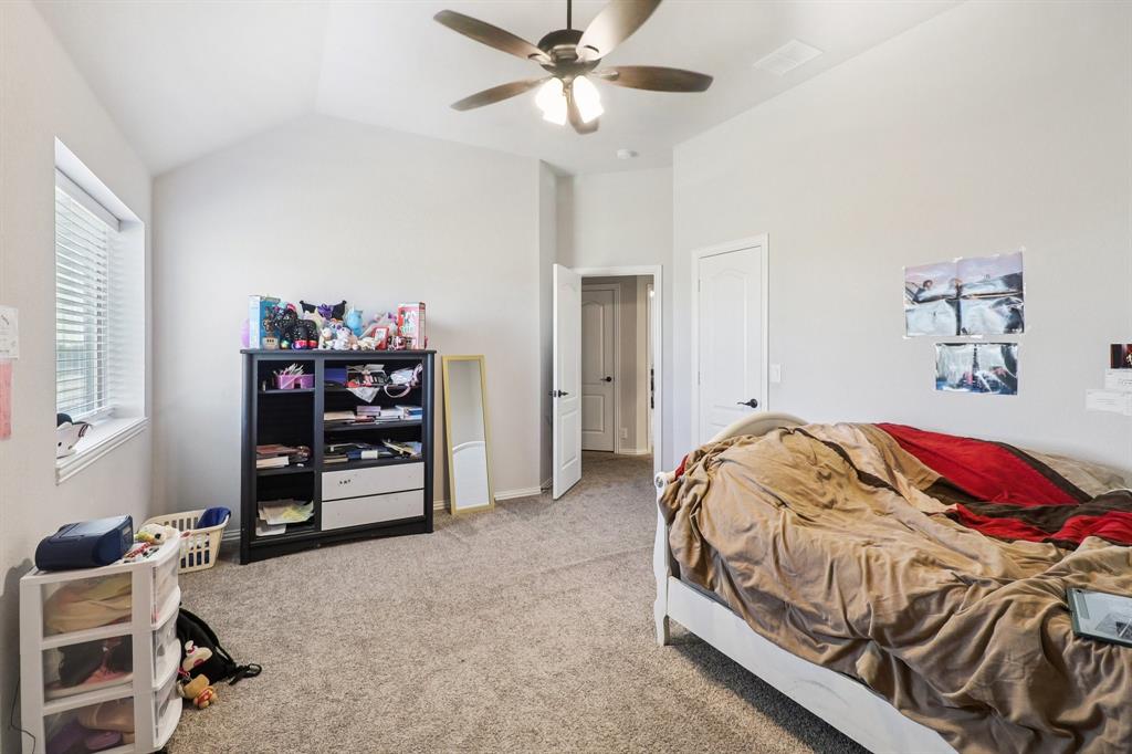 Eagle Glen - Residential