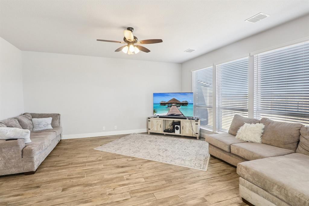 Eagle Glen - Residential