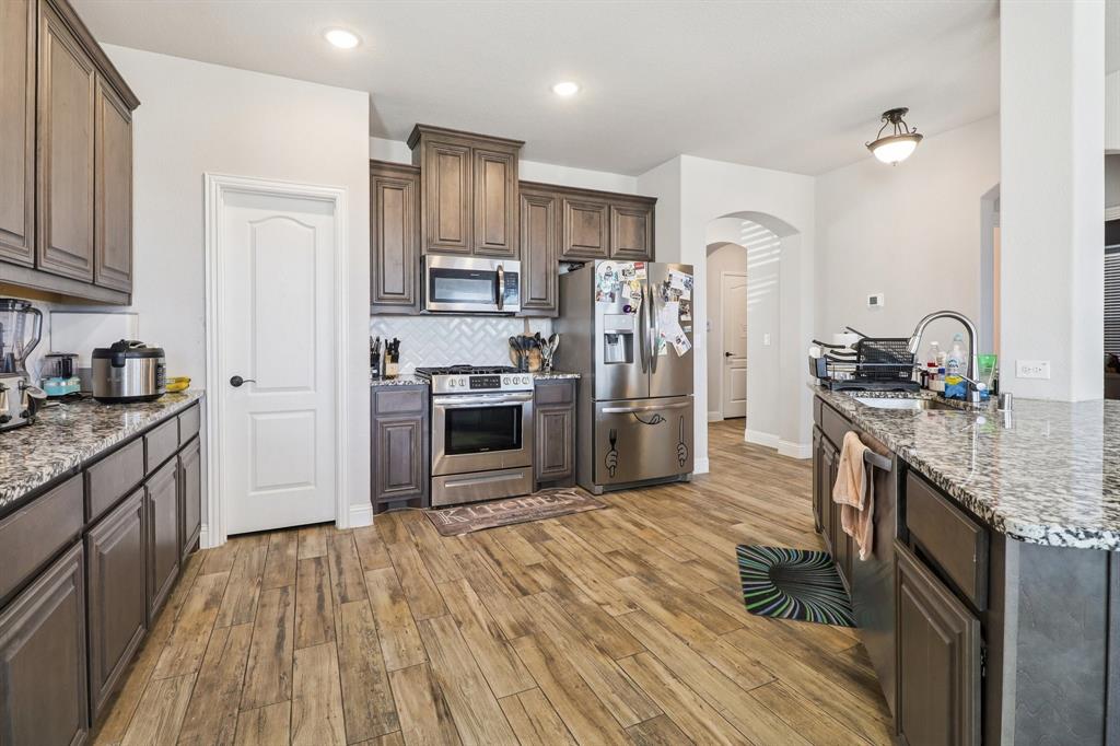 Eagle Glen - Residential