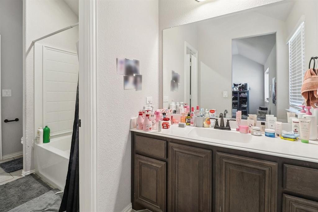 Eagle Glen - Residential