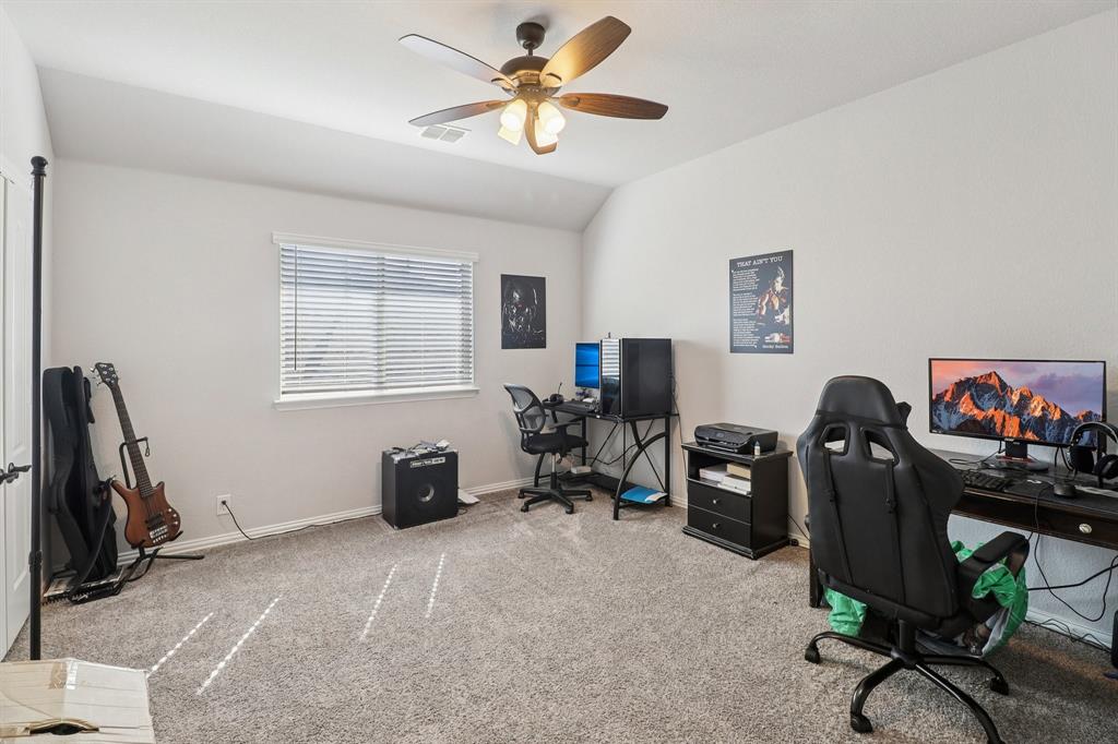 Eagle Glen - Residential