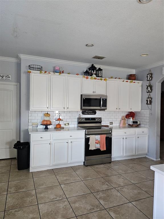 1313 Shelley Drive