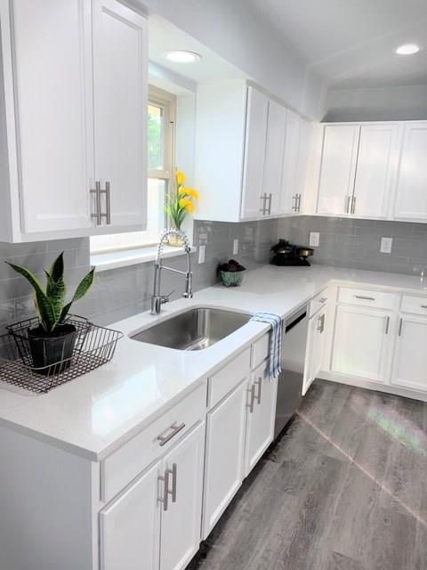 Photo of 1813 University Drive, Richardson, TX 75081 (MLS # 21409052)