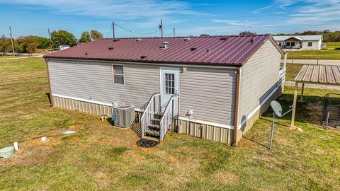 A home in Mineral Wells