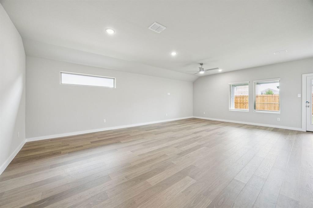 Lakehaven - Residential