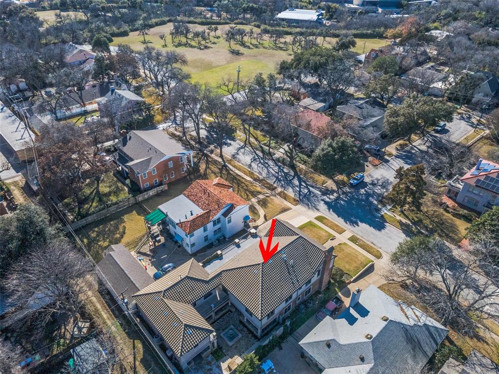 1933 Rockridge Terrace